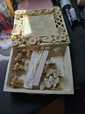 Vtg. Ceramic Garden Tic Tac Toe - Decorative Butterfly & Bird Nest -Unique Rare